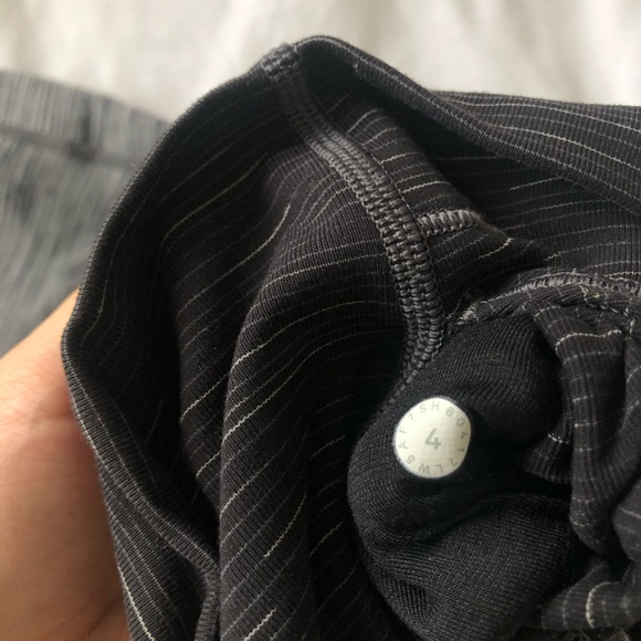 ❌SOLD❌ Lululemon leggings - Picture 5 of 5